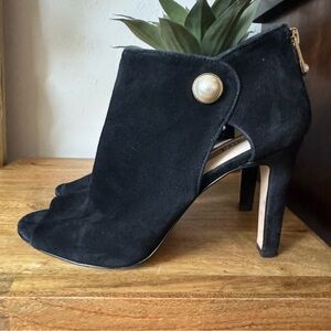 Louise et Cie Illisa Peep Toe Black Bootie Women’s Size 10